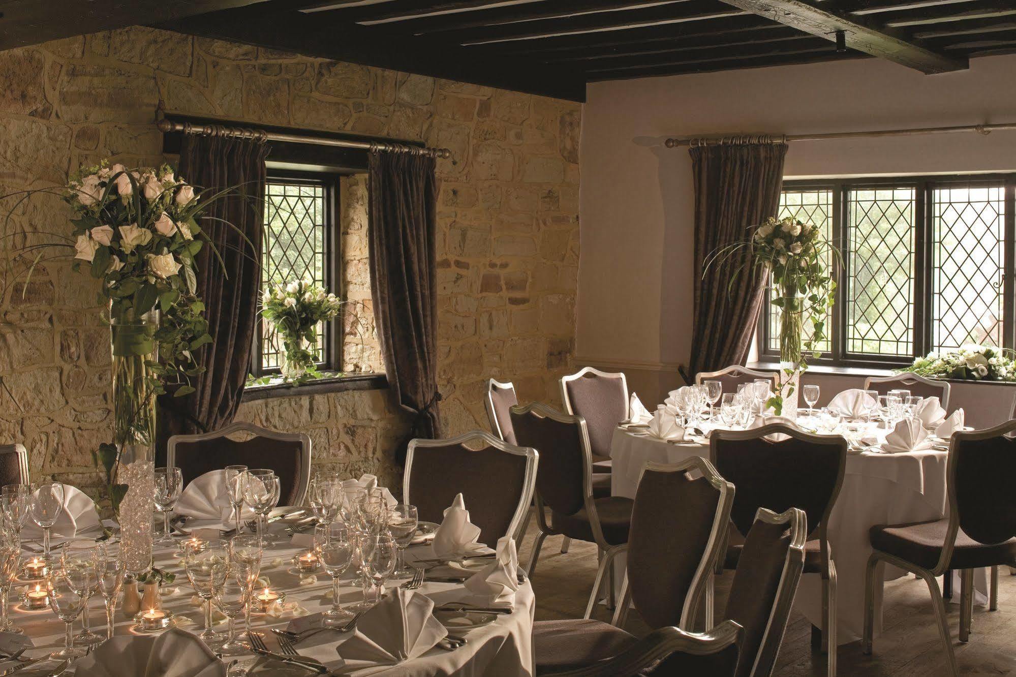 The Priest House On The River Castle Donington Restoran foto